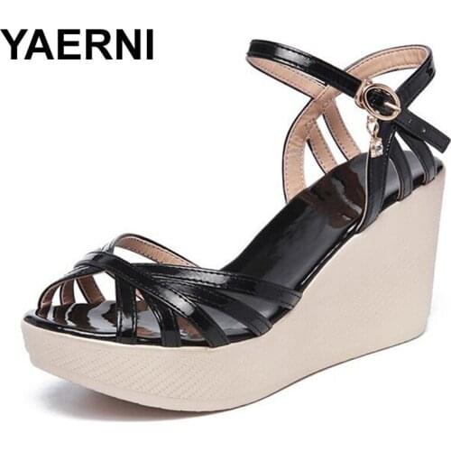 YAERNI2019Summer Women Wedges Heels Sandals Fashion Open Toe Platform Shoes Silver Black Red Crystal Buckle Shoe Woman SizeE1062
