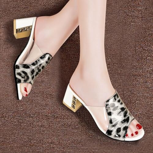New Slippers Women Toe High Heels Summer Shoes Wear Square Heel Women Shoes Fashion Slippers Ladies Shoes Thick Heel Women