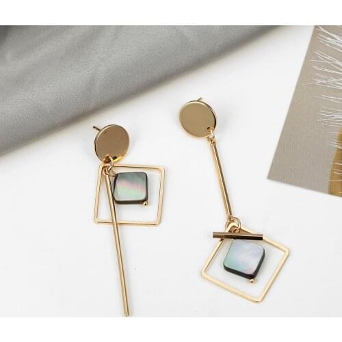 Asymmetric Korean Style Popular Design Long Earrings Hollow Square/Circle Metal Round boucles d'oreilles pendantes Women Jewelry