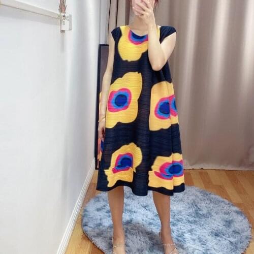 CHANGPLEAT summer sleeveless flower spring dress Miyak Pleated Fashionable and loose style plus size slim dress tide