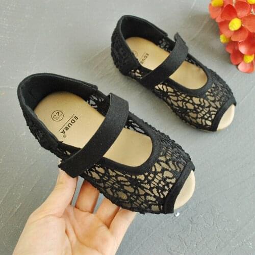 Summer Childrens Sandals 2021 New Hollow Lace Flat Casual Breathable Girls Net Shoes Korean Baby Fish Mouth Shoes YNN