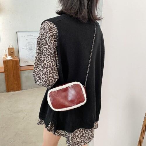 La Finetan Women's Clutches On A Chain