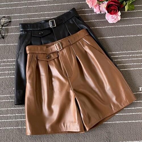 2020 Autumn Womens High quality sheepskin Real leather High-rise wide leag pants Chic women leather short pants C213