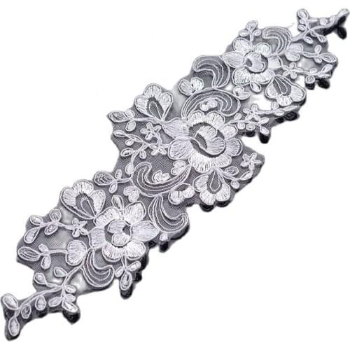 1PCS Free Shipping Embroidery Lace Fabric Collar Tulle 3D Flower Patches Patch White Lace Applique Sticker Laces For Clothes F26