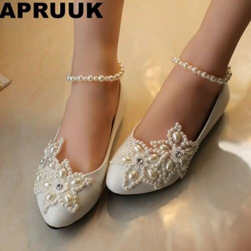 2018 woman white ivory plus size 34-41 flat wedding shoes pearl anklet brides shoes low high heel womens wedding shoe big sale