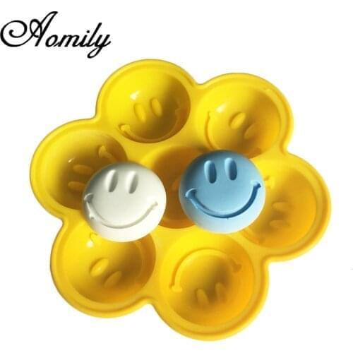 Aomily DIY Smile Chocolate Mould Silicone Soft Sugar Chocolate Bean Mold Candy Pudding Lovely Gift for Child Ice Cube Tray Mold