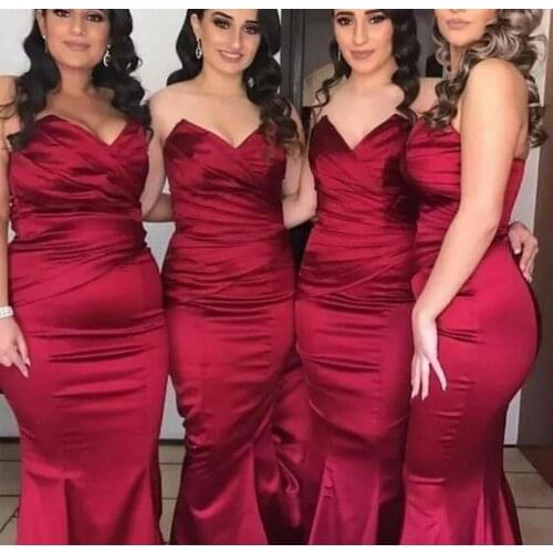 Sexy Long V-Neck Mermaid Satin Bridesmaid Dresses Red Floor Length Corset Back Pleated Robes de Soirée for Women