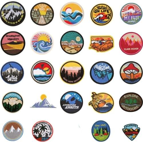 Unearthly Nature Scene Sun Sea Hill Moon Round Patch Embroidered Patches For Clothing DIY Striped Clothes Circle Stickers Patch
