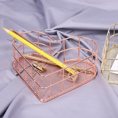Iron Basket Heart Shape Space Saver Domestic Storage Basket Heart Shape Cosmetics Multifunctional