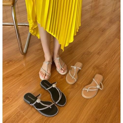 Clip Toe Women Slippers Rhinestone Hollow Summer Beach Shoes Woman Slip On Flats Heeled Black Beige White Crystal Sandals Flats
