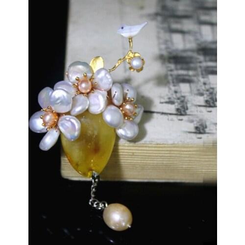 Specialist customization A511273 beeswax pearls brooches high quality accessories