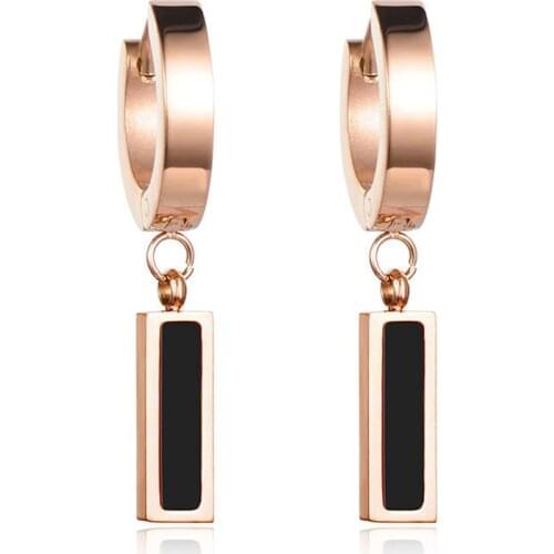 JeeMango Fashion White & Black Shell Hoop Earrings For Women Rose Gold Color Titanium Steel Female Earrings Jewelry E170440300R