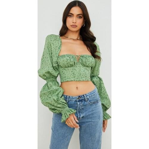 2021 new shirt floral square collar top with bubble sleeves, slim fitting and pleated, spring open clavicle short French shirt