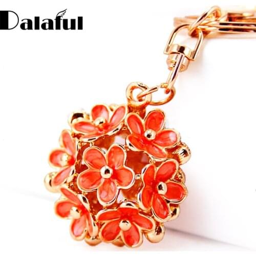 Exquisite Fashion Purse Bag Buckle Pendant Chic Hollow Out Flower Metal Key Chains Rings For Car Keyrings KeyChains K296 New