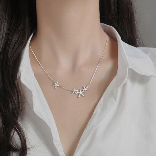 Flash diamond starry flower necklace ins cold wind niche light luxury simple clavicle chain 2021 new female