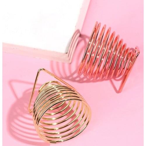 1Pcs Makeup Sponge Drying Holder Rack Display Cosmetic Puff Holder Material is Carbon Steel
