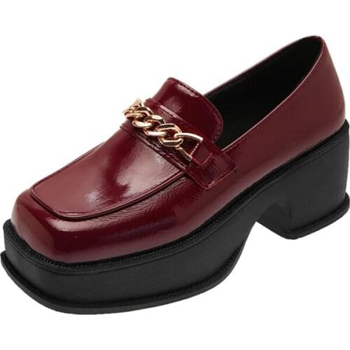 Unisex Big Square Toe Patent PU leather Chunky Platform Women Loafers Ladies Wedge Slip-on Shoes with Golden Chain