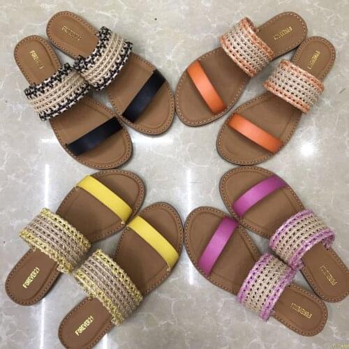 Weave Beach Slippers Women Genuine Leather Fashion Brand Flat Shoes Summer Beach Slides Casual Shoes Women Designers Slipper