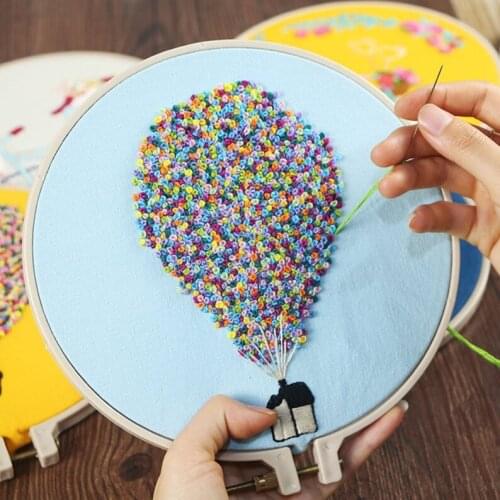 Flying Balloon Embroidery Kit for Beginners, Handmade Embroidery Full Kit, Starter Kit, DIY Needle Kit, Needlepoint Hoop Emb