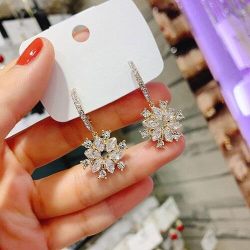 Huitan Gorgeous Gold Color Earrings for Women Full Shiny Cubic Zirconia Romantic Female Wedding Engagement Party Fashion Earring