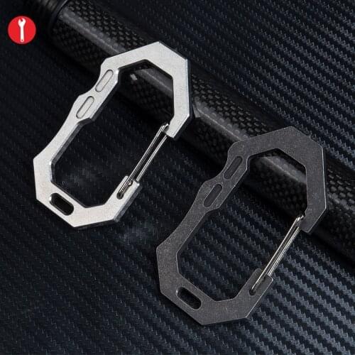 Pocket Keychain Key Ring with Tungsten Steel Glass Breaker for Self Defence Survival