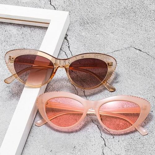 New Arrived Fashionable PC Frame Sunglasses Women Retro Cat Eye Personality Decorate Diamond Eyewear Vintage Cateye Sun Glasses