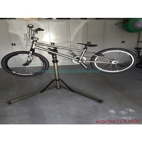 Titanium TT bicycle frame with normal head tube and breeze dropouts BSA thread BB shell