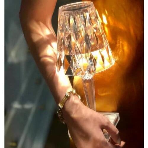 Modern fashion table lamp acrylic crystal table lamp transparent prism table lamp living room bedside decoration reading lamp