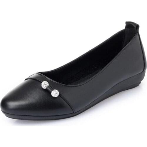 Best Sale 2020 New Spring Round Head Rhinestone Women Shoes Genuine Leather Shoes Soft Comfort Light Elegant Fashion Flat Shoes