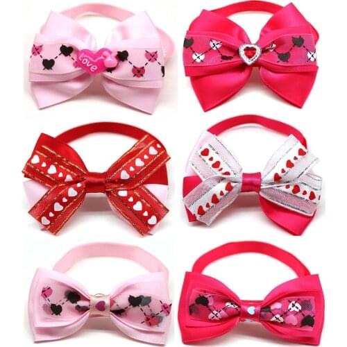 100pcs Pink Girl Pet Dog Bowties Valentines Day Dog Grooming Accessories Love Heart Dog Bow Ties Pet Supplies