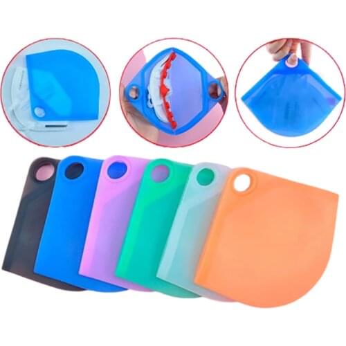 Silicone Mask Holder Portable Mask Organizer Keeper Container Case Foldable and Reusable Mask Storage Clip for Mask Accessories