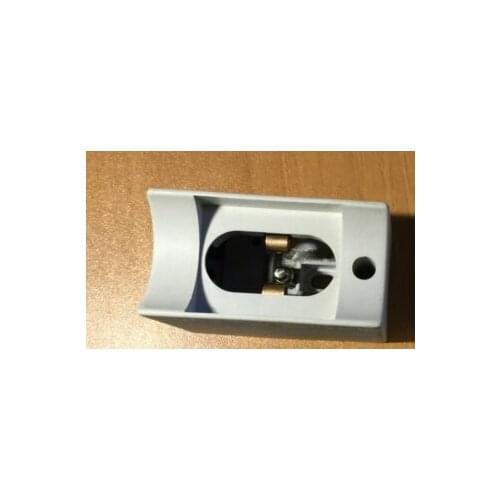 Single contact bayonet S14S Wardrobe Lamp Holder 66*36*33.5mm