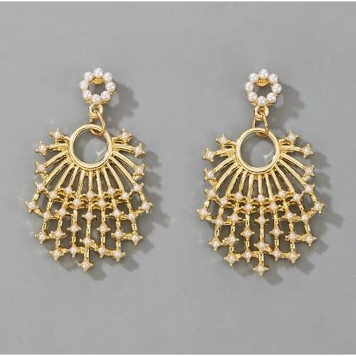 Docona Bohemia Pearl Gypsophila Drop Earrings for Women Simple Gold Color Geometric Hollow Star Alloy Earrings Jewelry 16667