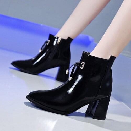 Hot 2020 Retro Women Boots Vintage Block Heel Boots Side Zipper High Heels Women Shoes Big Sizes Zapatillas Mujer U22-07
