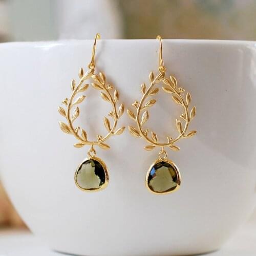 Ruiyi Earrings With Stones