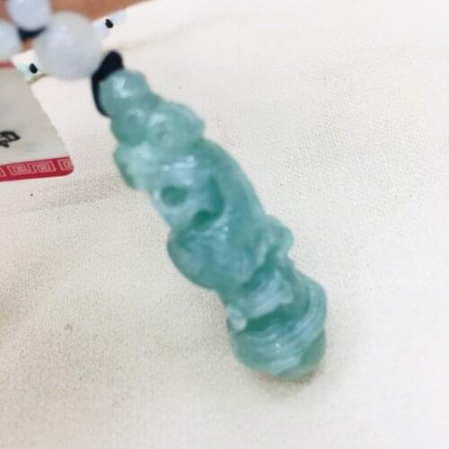 Pure natural Emerald jade hand-carved oil blue dragon dragon column pendant with emerald three-color beads necklace sweater chai