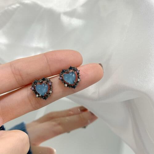 2021 New French Vintage Cute Blue Heart Rhinestone Crystal Black Heart Simple Small Stud Earring for Women Girls Jewelry