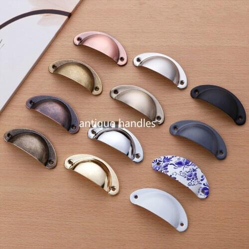 Antique Medicine Cabinet Handle Iron Seashell Drawer Furniture Pulls Chinese Blue and White Porcelains Knob For Wardrobe Kitchen