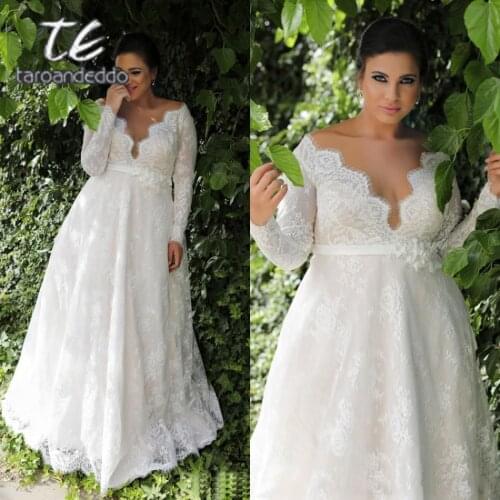 Long Sleeves Lace V Neck Wedding Dresses Sweep Train Floor Length Plus Size A Line Appliques Bridal Gown with Buttons and Sash