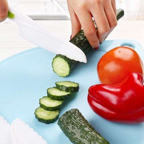 Kids Cooking Supplies Knife Cutting Board Firm Grip Safe Lettuce and Salad Knives Kids Cooking Tool Serrated Edges