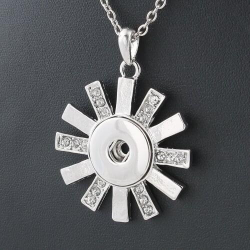 New Fashion Jewelry Xinnver Snap Buttons Necklaces Link Chain 55CM With Crystal Pendant Fit 18/20MM Snap Buttons Jewlery ZG107