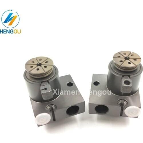 1 Pair R0935 Man roland 700 sucker Roland R700 500 300 handing suction pull nozzle sucker for man roland