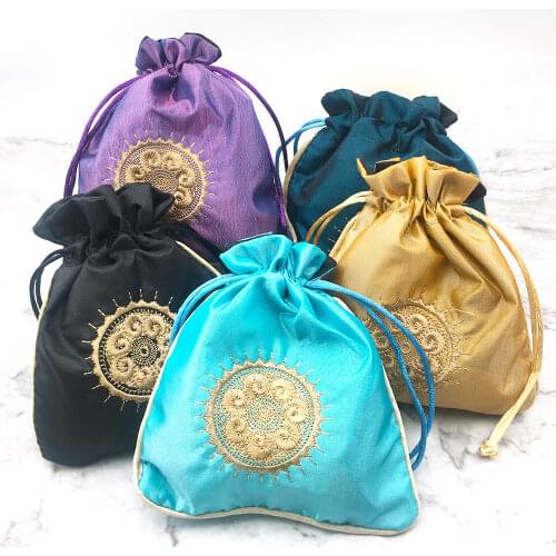 2pcs Chinese Handmade Embroidery Silk Drawstring Padded Cloth Bag Small Jewelry Gift Storage Dust Pouch and Coin Purse