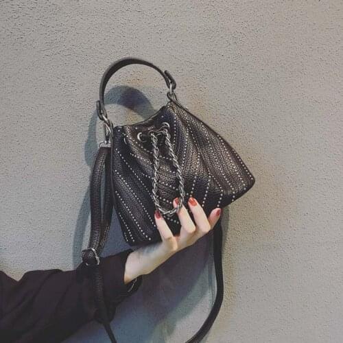 BENVICHED Rivets bucket bag 2021 new fashion Korean version woman minimalist handbag single shoulder bag c100