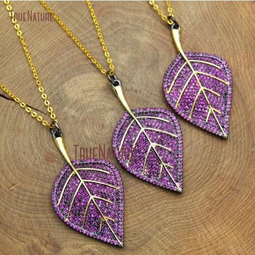 Micro Inserts Hot Pink Zircon Gold Color Leaf Pendant Necklace Copper Jewelry Simple Female Chains In 18 Inch NM10504