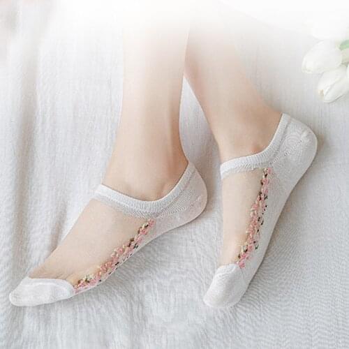 Sweet Lace Flower Socks for summer thin Transparent Boat Silk Socks Ankle Short invisible Women Girls Solid color Preppy style