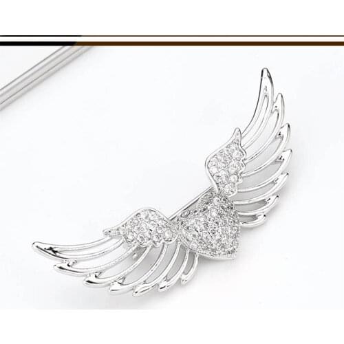 2019 New sports casual sweet romantic exquisite Womens High-end atmosphere angel wing wing Brooch Jewelry gift
