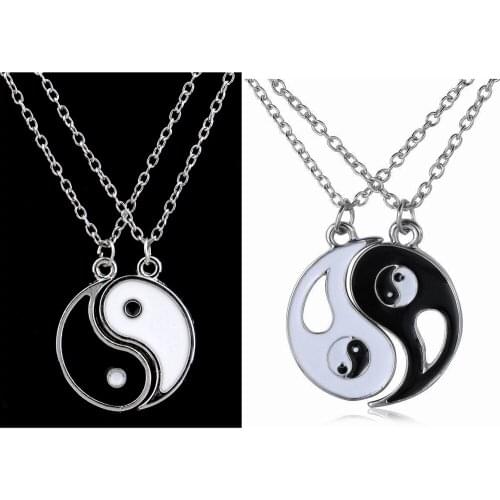 2Pcs Yin And Yang Pendant Mens Women Necklace Best Friends Friendship Enamel Jewelry Chain Necklaces Black & White