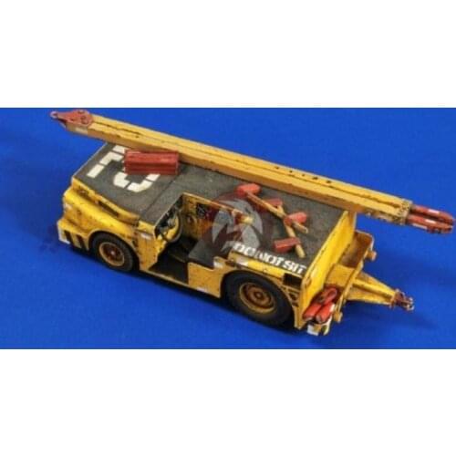 Resin modern aircraft ground support 1:32 (without stickers) sand table model