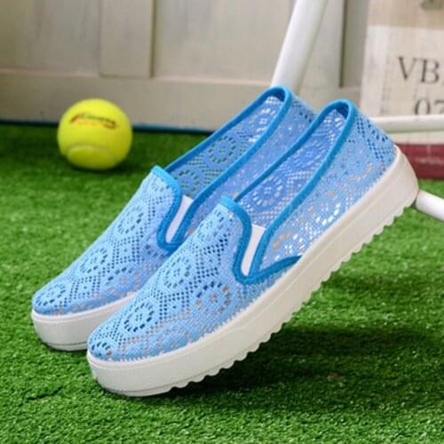 Spring Summer Autumn Casual China Style Mesh Flowers Shallow Hollow Women Shoes Cut Out Slip-On Soft Sole Lady Lazy Flats 190528